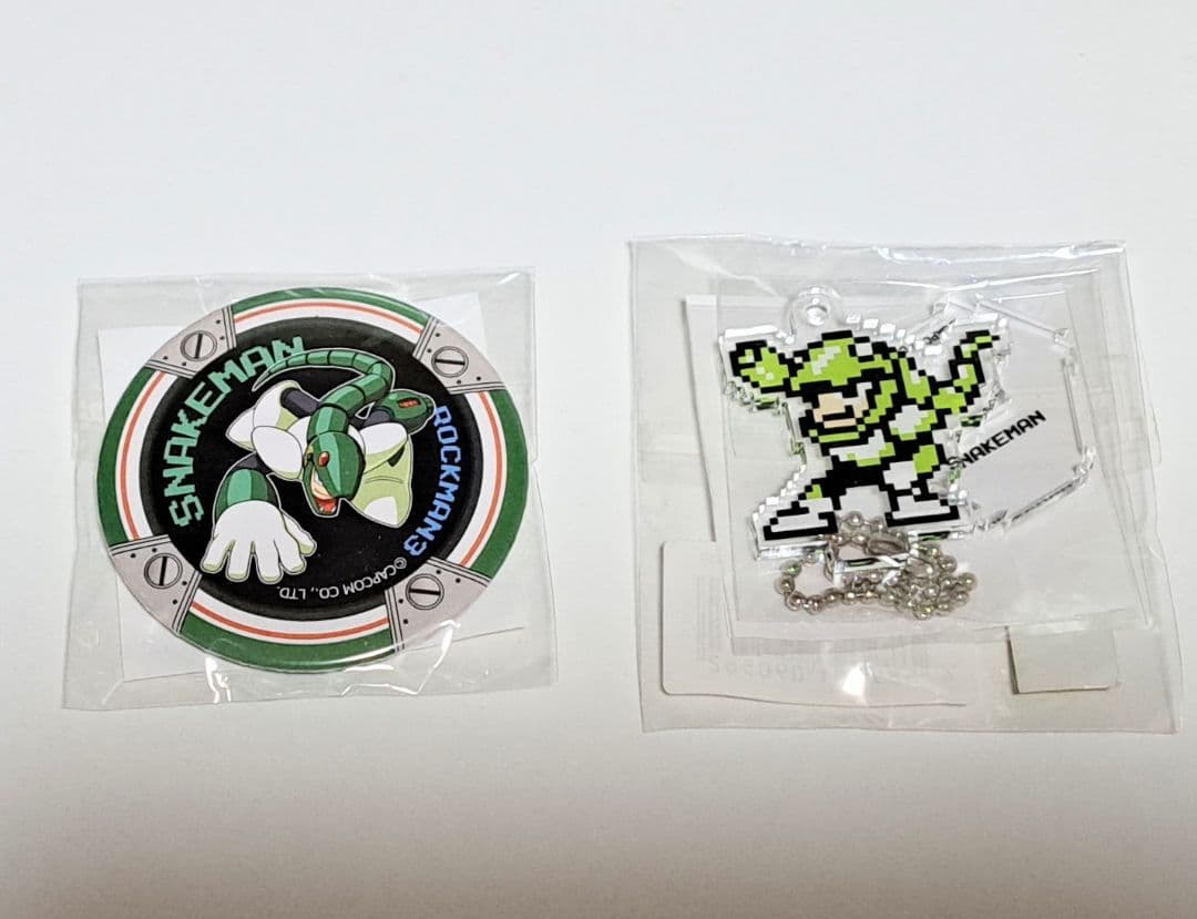 ロックマン スネークマン アクスタ webくじ アクリルキーホルダー 缶バッジ