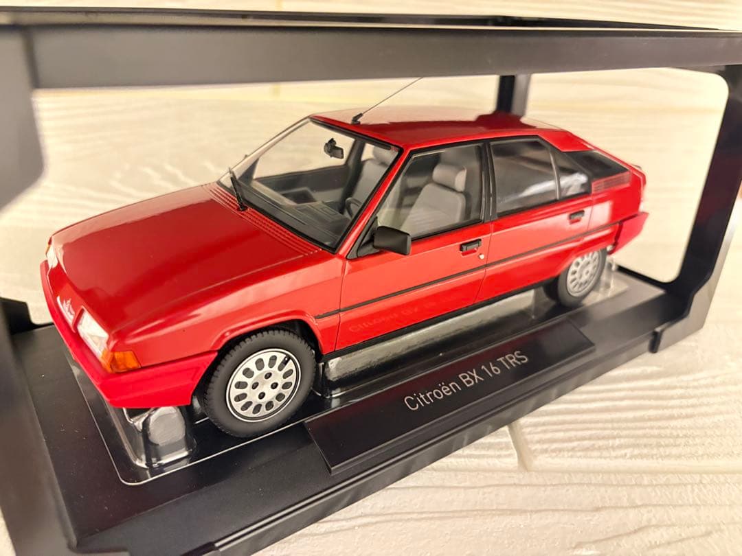 ノレブ 1/18 シトロエン BX 16 TRS 1983 ヴァレルンガレッド