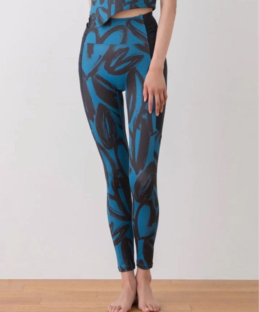 SUKALA☆ハートプリントサイドギャザーレギンス☆Mサイズ使用品ネイビーブルー