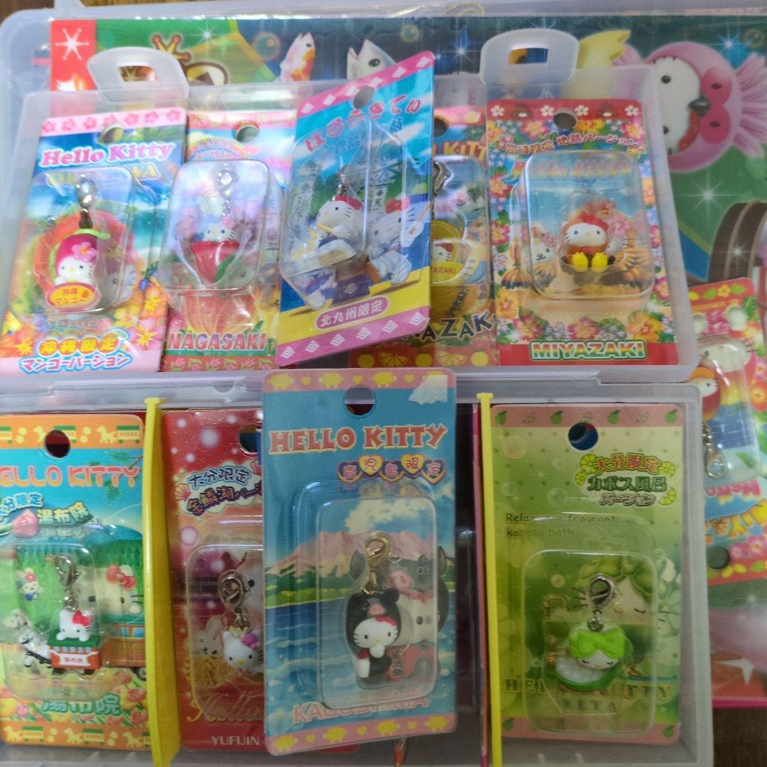 ご当地キティ ストラップとぬいぐるみセット