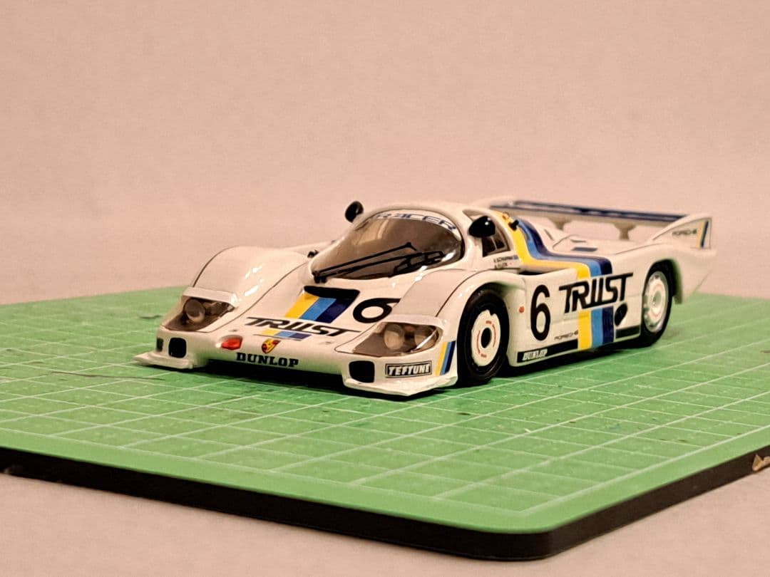 AMR 1/43 TRUST ポルシェ956 完成品