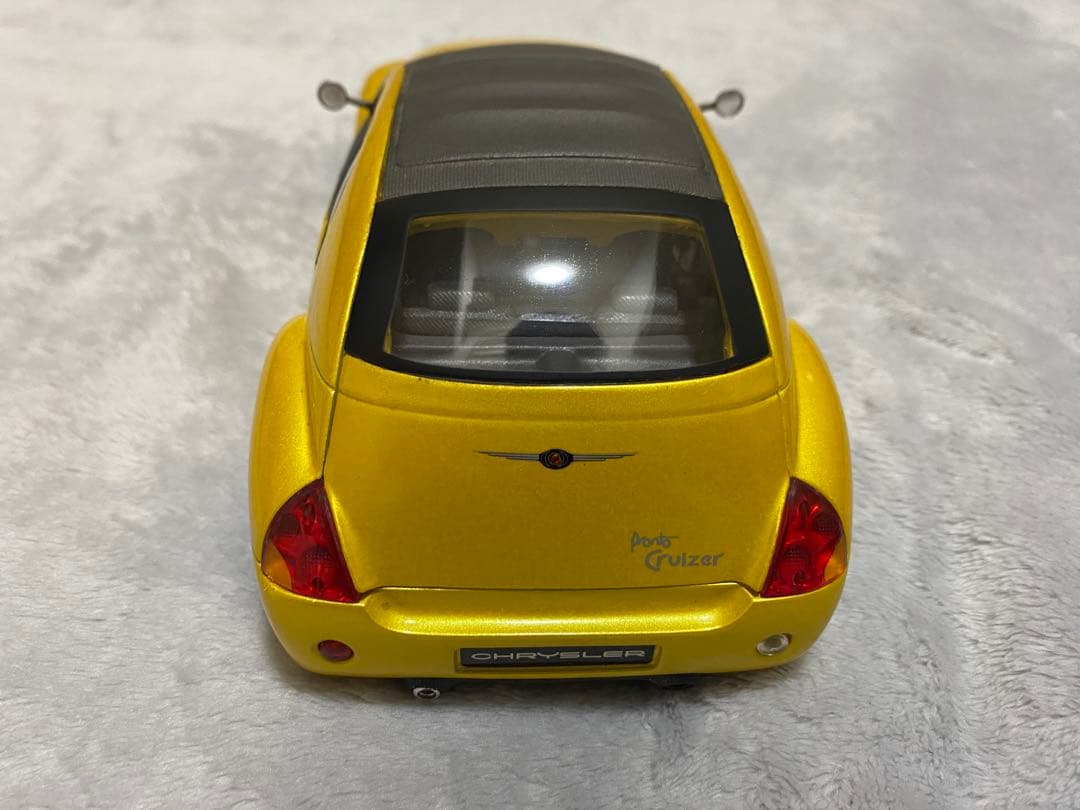 ミニカー Maisto Chrysler Pronto Cruizer 1/18