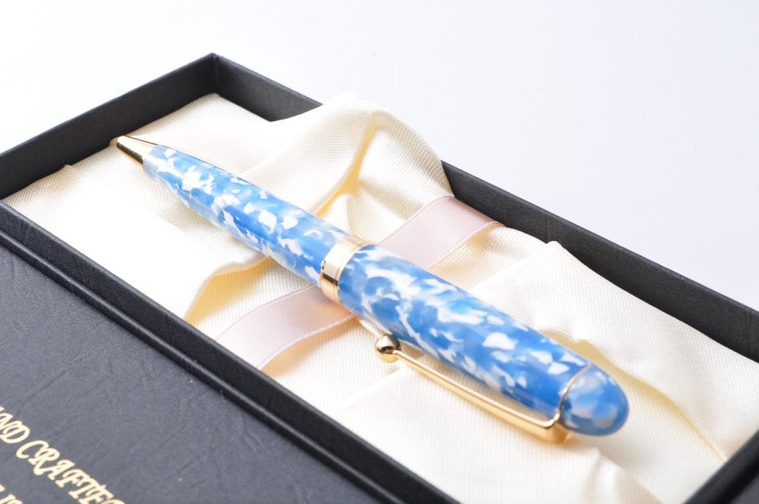 新品✨ ハンドメイド　ボールペン 大西製作所 手作り 【空色】