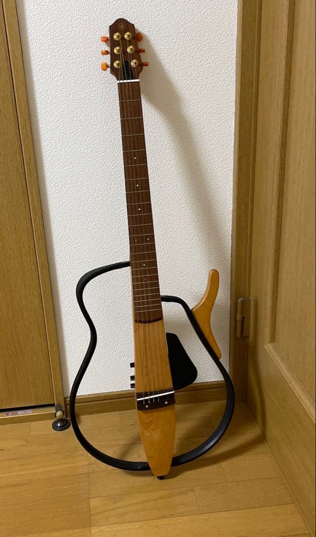 ヤマハ　SLG100S サイレントギター