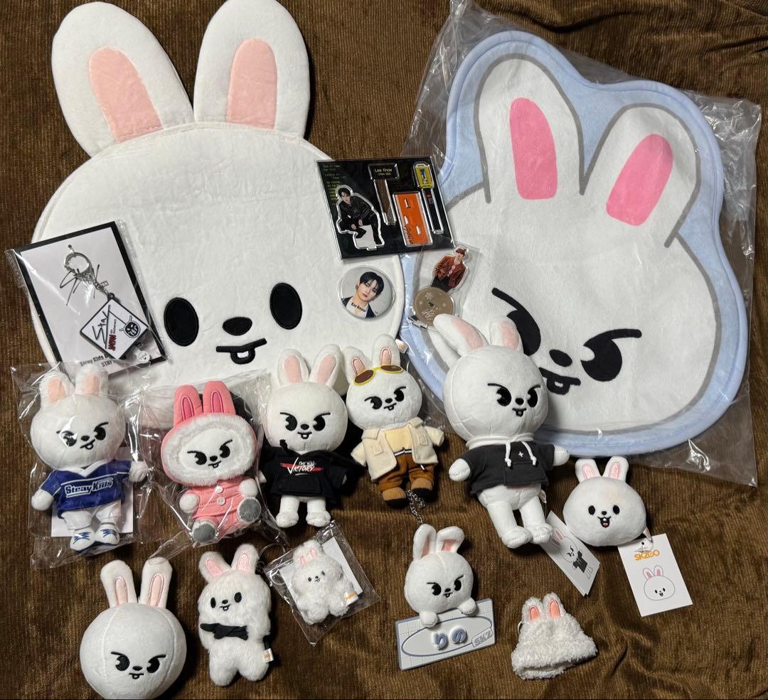 straykids スキズ　skzoo リノ　リービット　まとめ売り