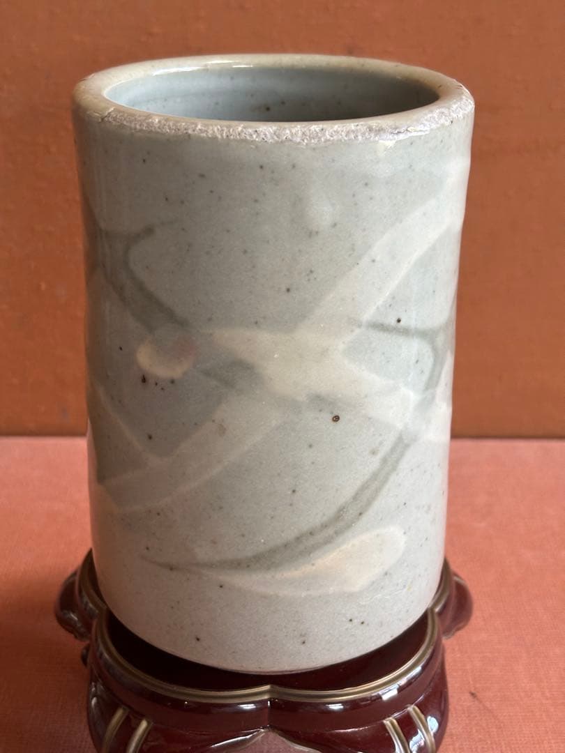 やまちゃん河井寛次郎作灰黒白釉掛回文筒瓶　検森を通る木枯　一品物