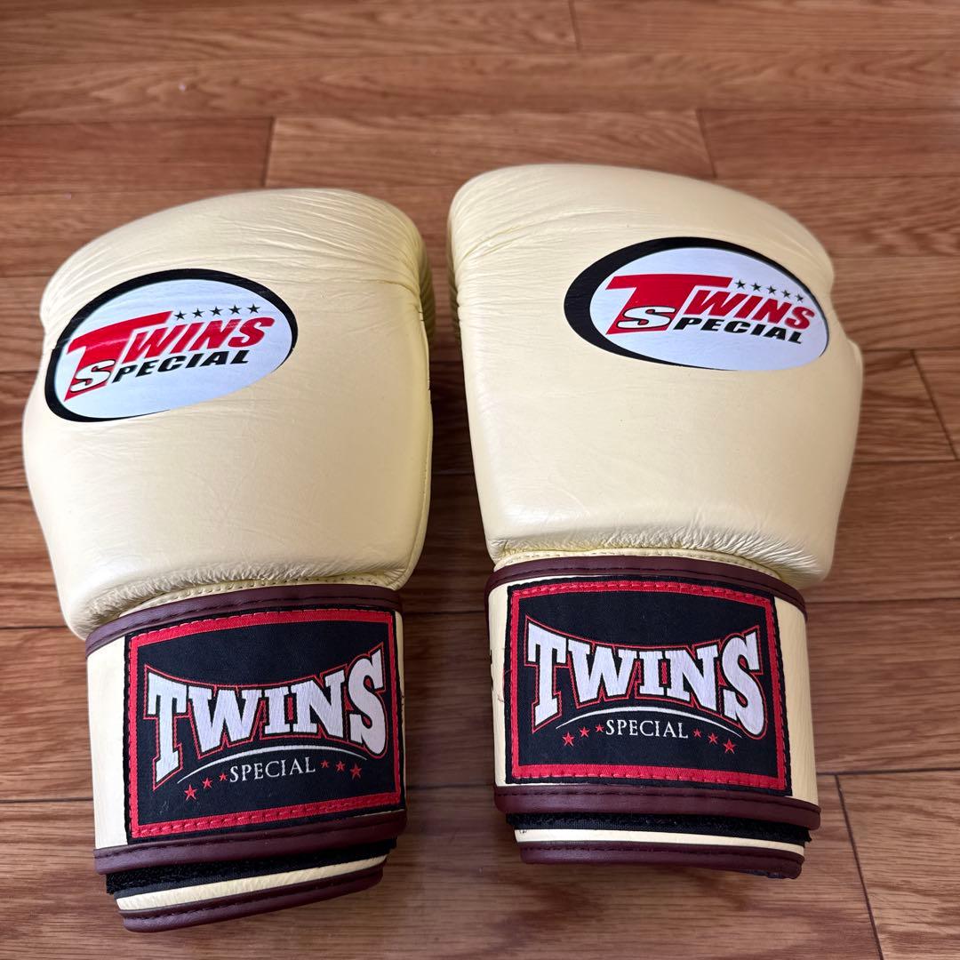 TWINS ボクシンググローブ 16oz