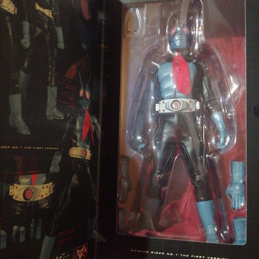 新品メディコムトイ　RAH仮面ライダーTHE FIRST仮面ライダー1号