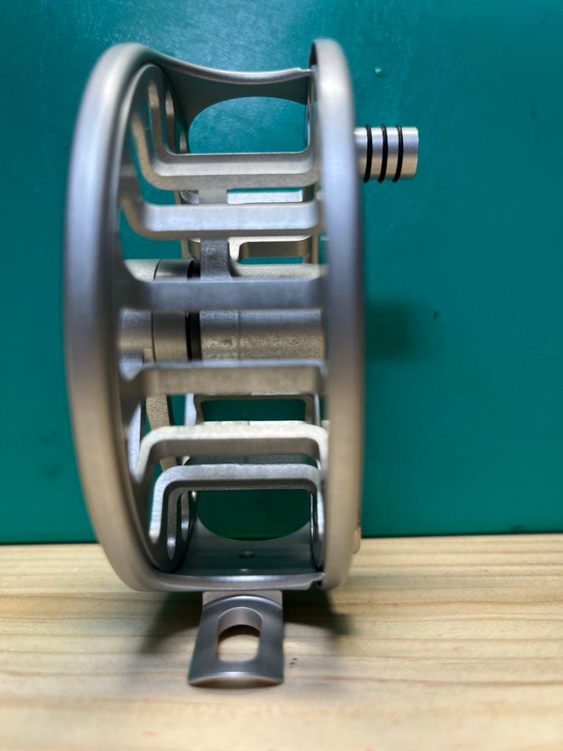 VOSSER AIR-TOW 5/6　シルバー　　フライリール