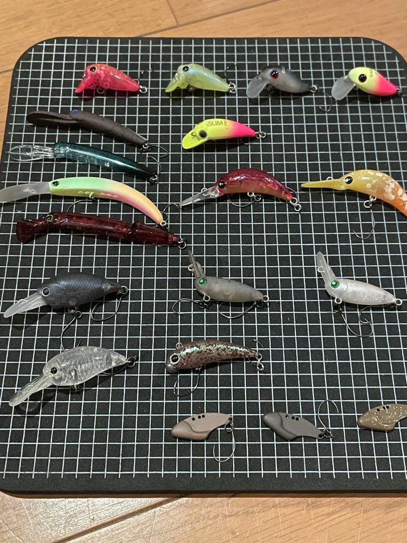 【最終値下げ】エリアトラウトルアー19点　ウッサ 、ガブ、ゴーレム、オリカラなど