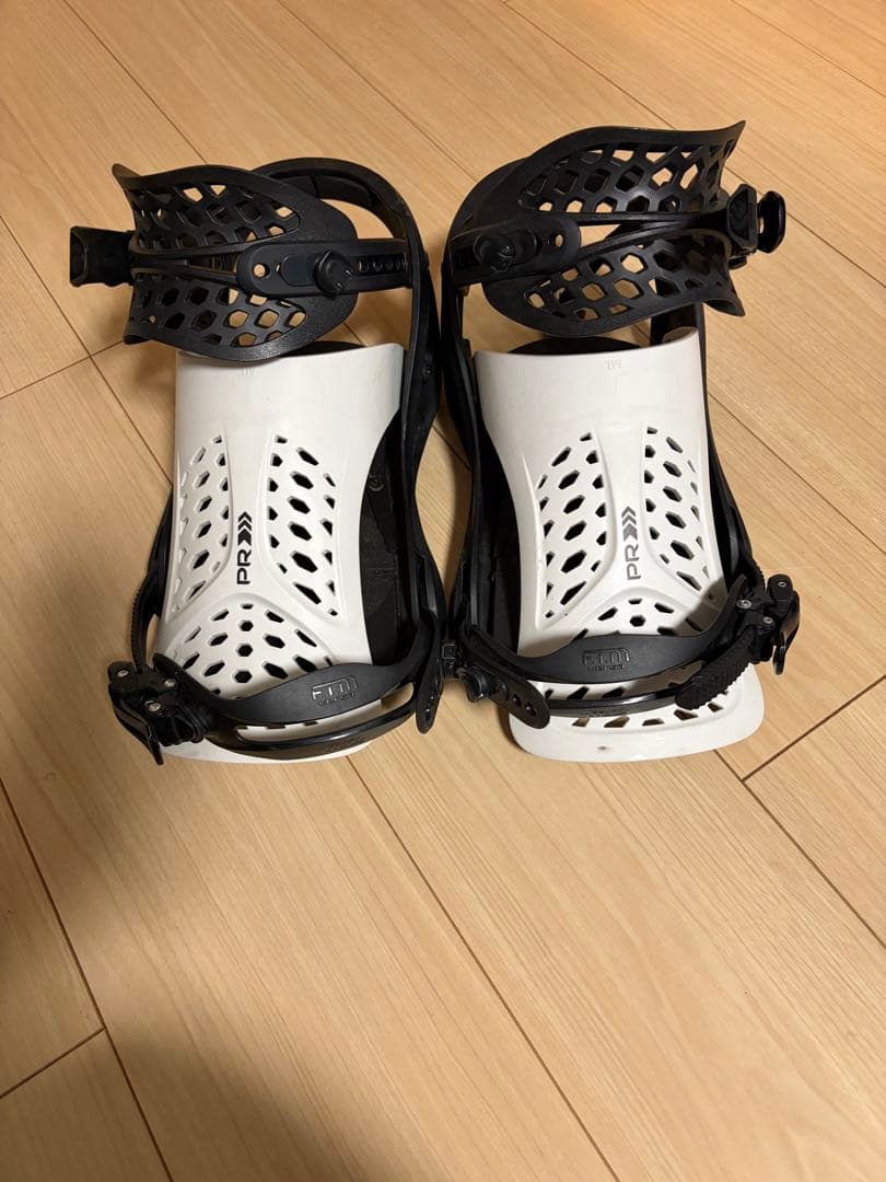 FLUX PR ビンディング L ホワイト/ブラック