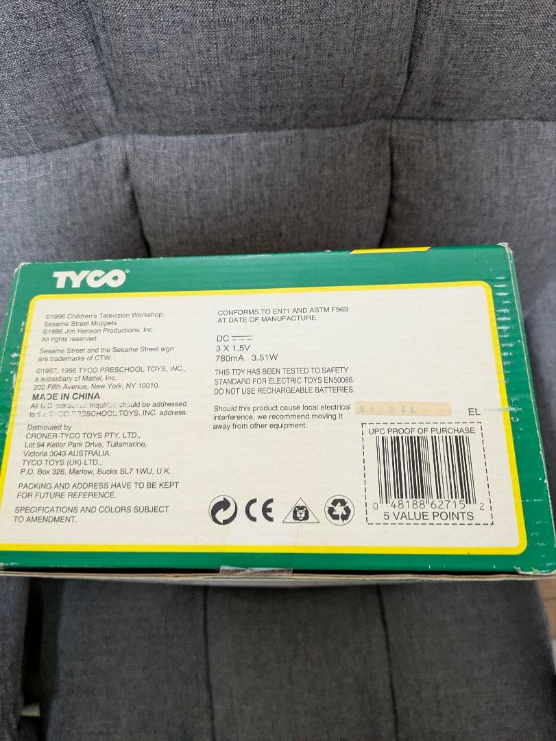 セサミストリート　ヴィンテージエルモTickle Me Elmo