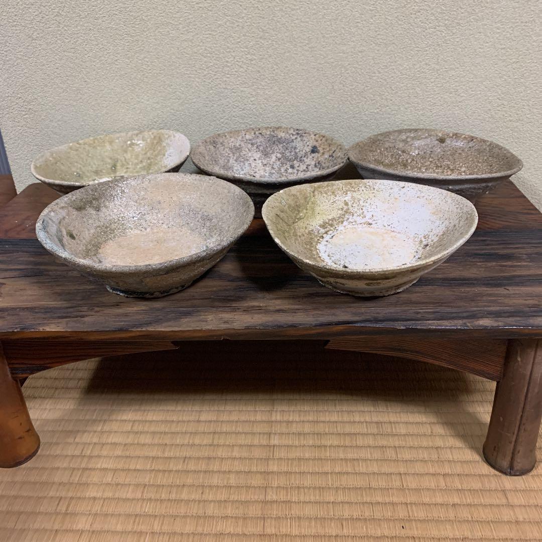 平安から鎌倉時代の瀬戸焼き5客です。