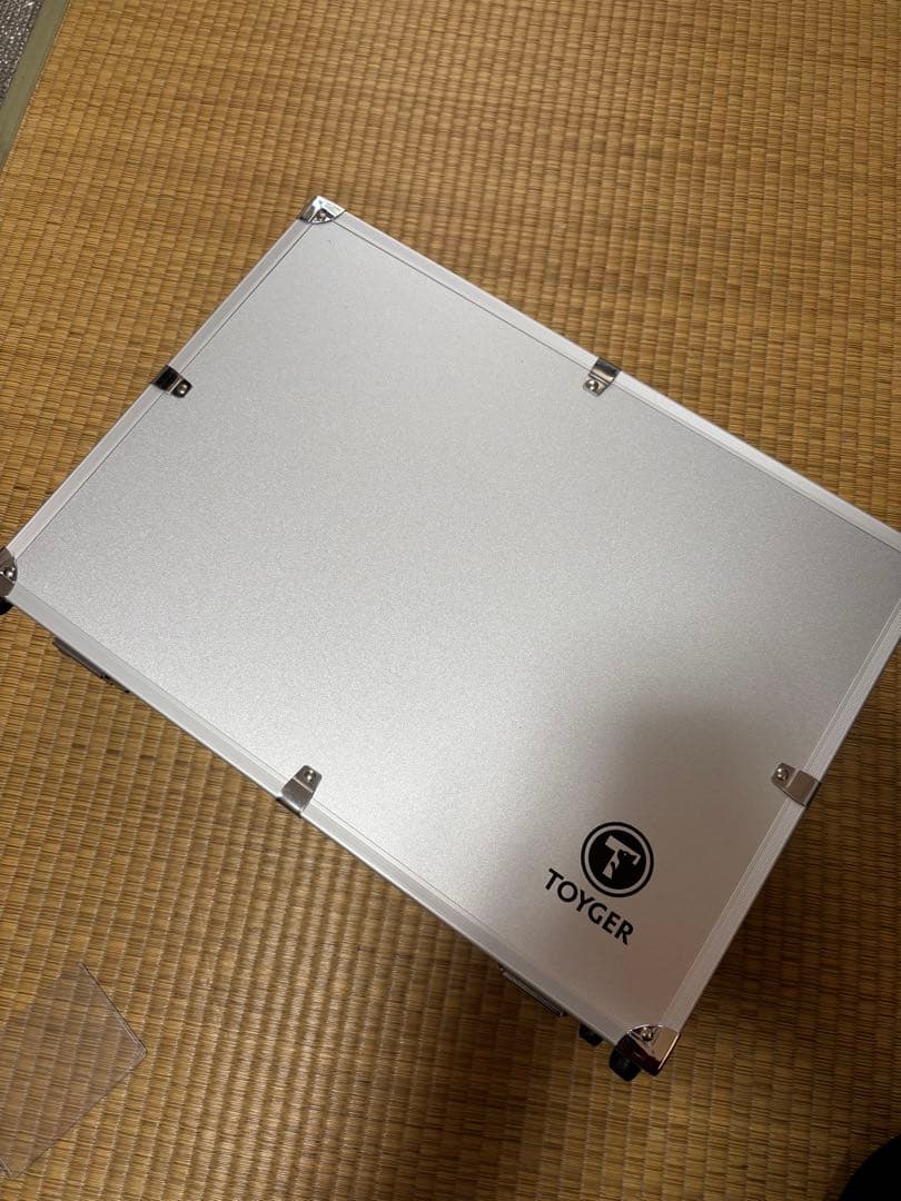 TOYGER CEO Storage アタッシュケース シルバー