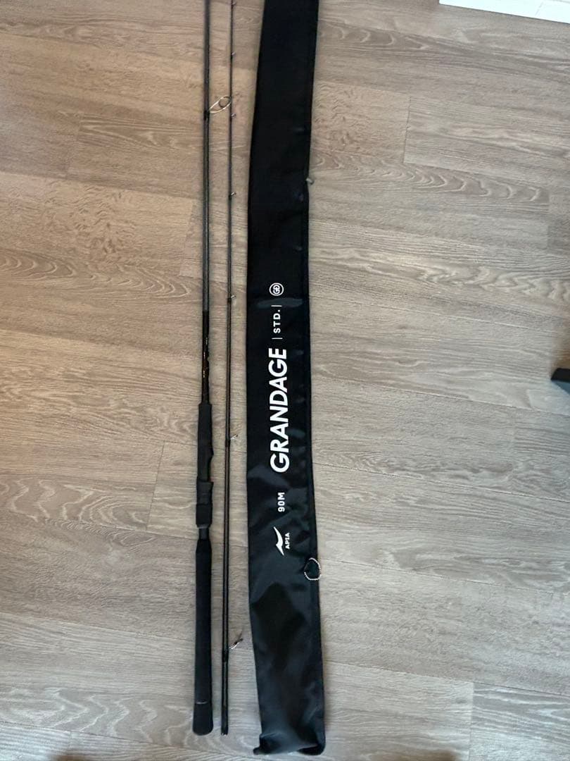 未使用品　GRANDAGE シーバスロッド 90M ロッドケース付き