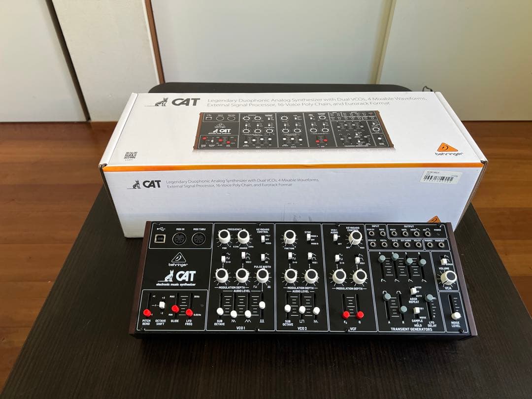 behringer CAT アナログシンセサイザー