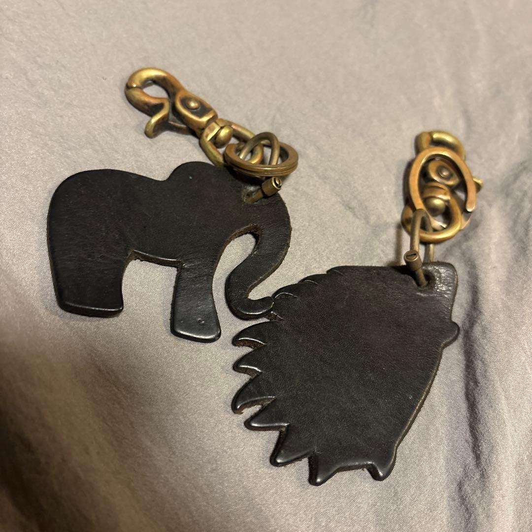 Artmatic ft. Diggy-MO' アニマルレザー キーホルダー