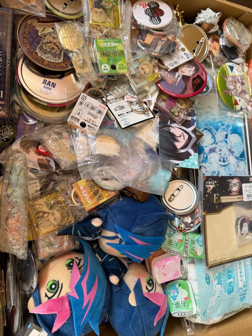 ②大量　アニメグッズ　まとめ売りセット　500点以上