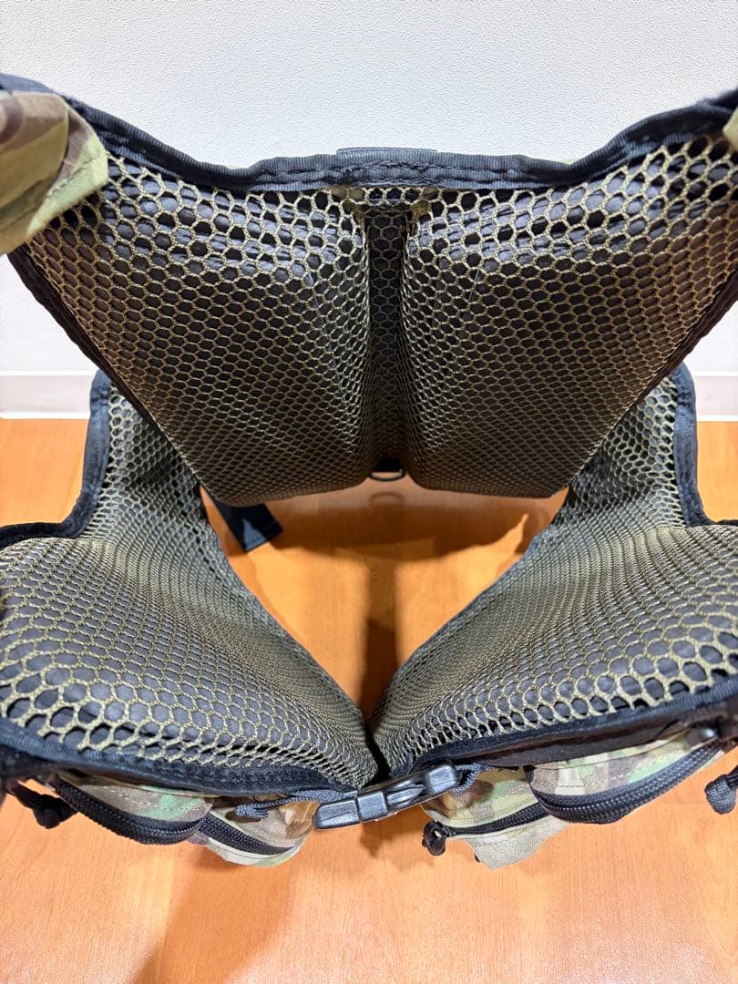 人気カラー　サブロック　SUBROC　V-One ベスト　マルチカム