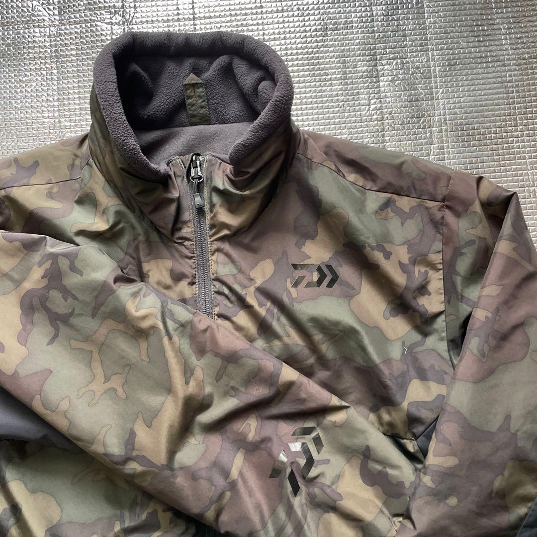 チ*2様 ダイワ ウォームアップスーツ カモフラ柄 防寒 DI-52008 サイ