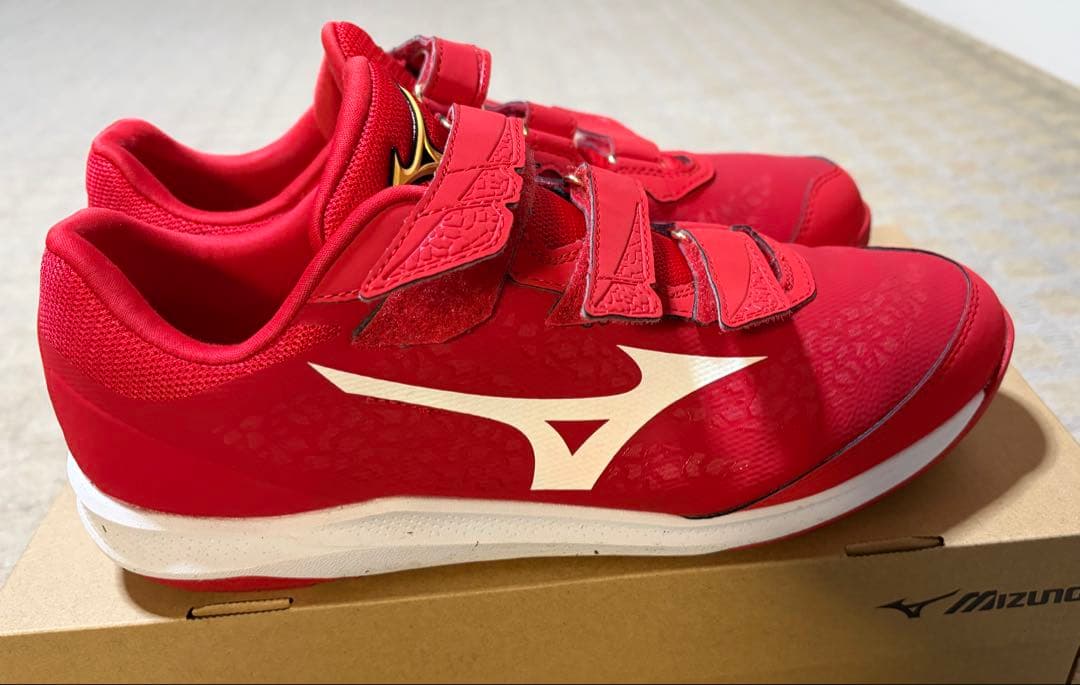 ★値下★ミズノプロトレーニングシューズ ★レッド27.5cm
