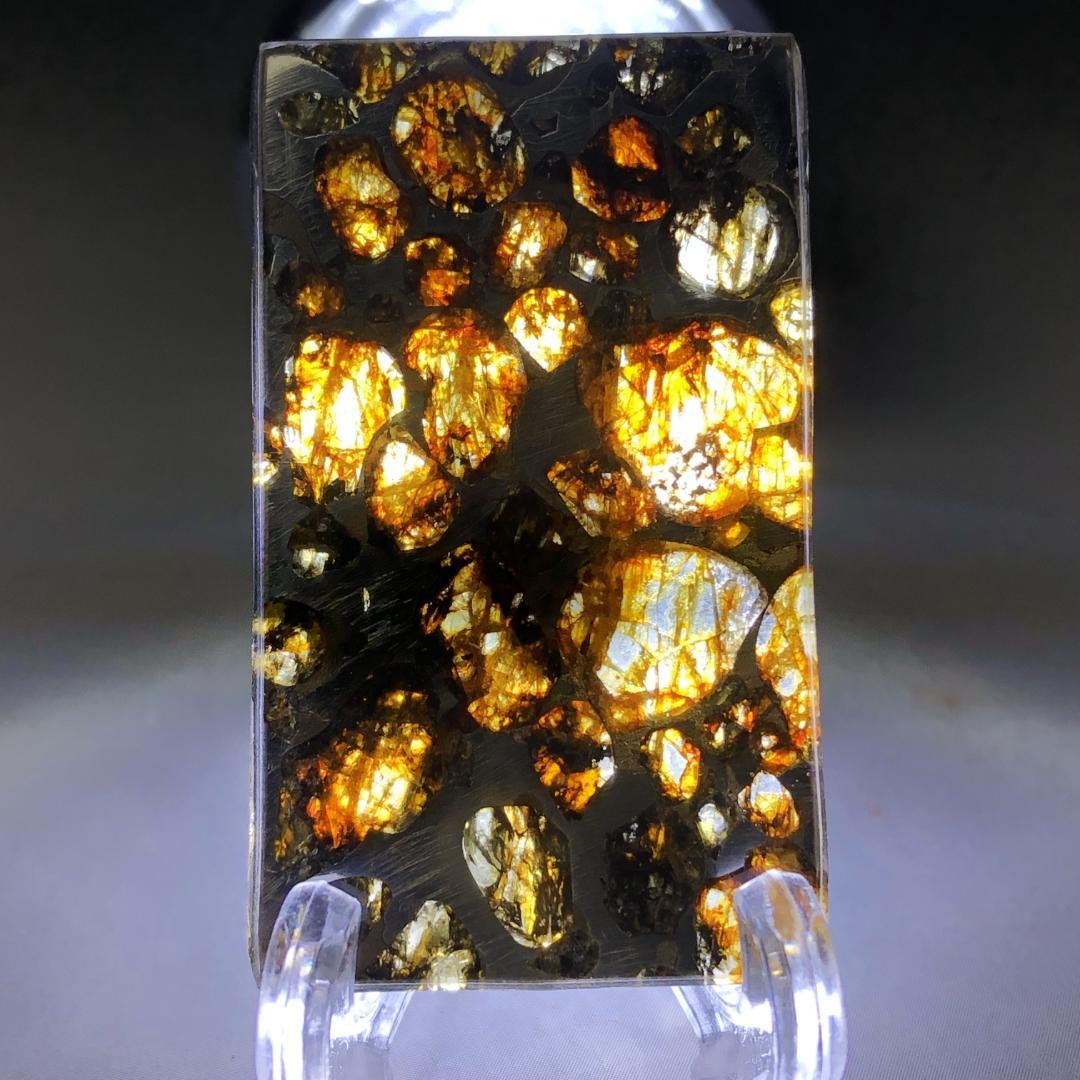 パラサイト隕石 隕石　石鉄隕石　セリコ隕石 美品　重さ約6ｇ　ケース付