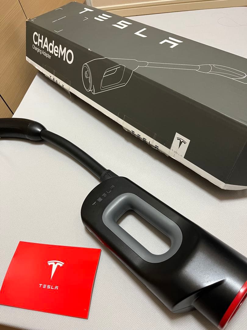 チャデモアダプター テスラ　充電器　chademo tesla