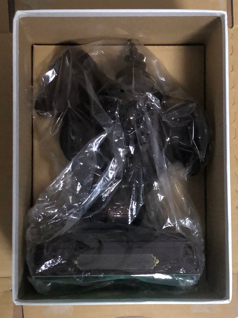 東京ディズニーランド　ダンボ　ブロンズ像