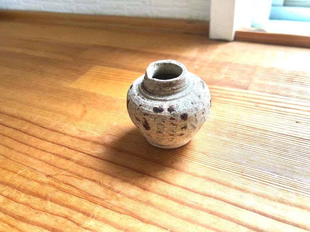 【タイ・骨董】宋胡録（スンコロク）白釉黒斑文 小壺（1301年~1600年）