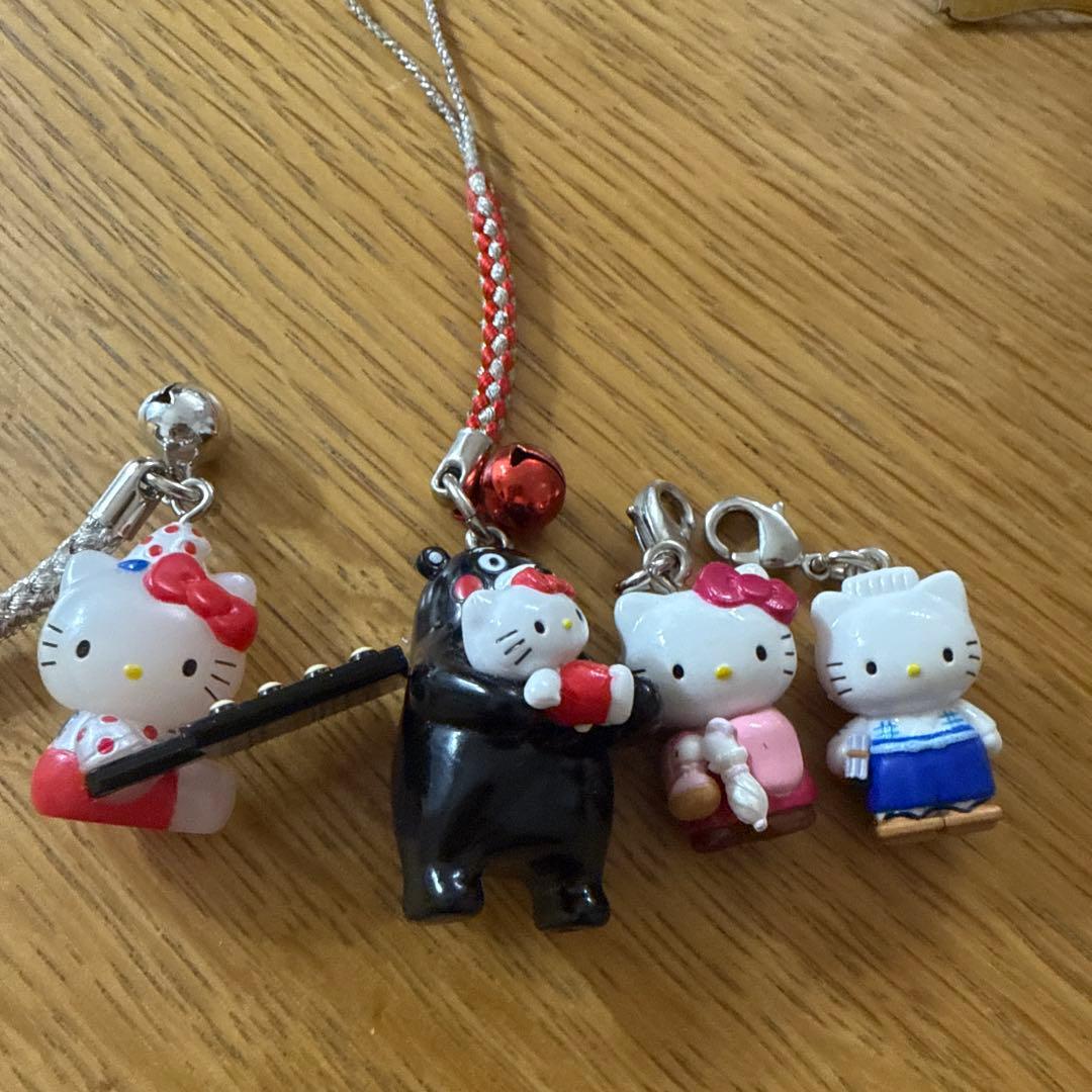 キティご当地ストラップ　10点セットケース付き