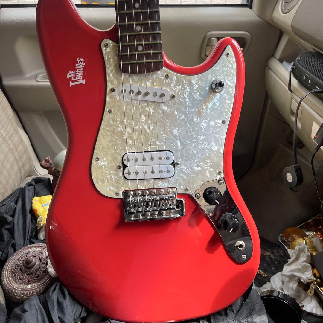 Squier Cyclone レッド エレキギター