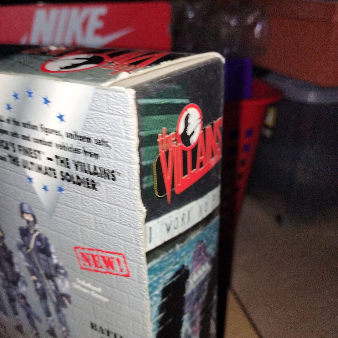 The Villains ARMED TERRORIST テロリスト　フィギュア