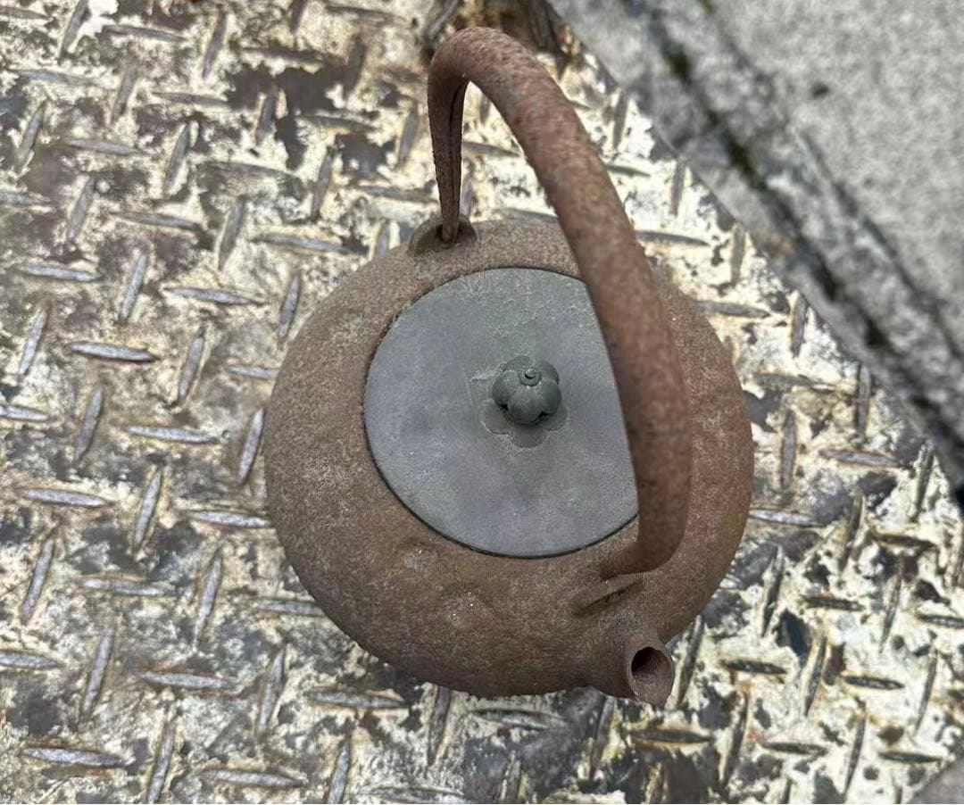 鉄瓶 使用感あり