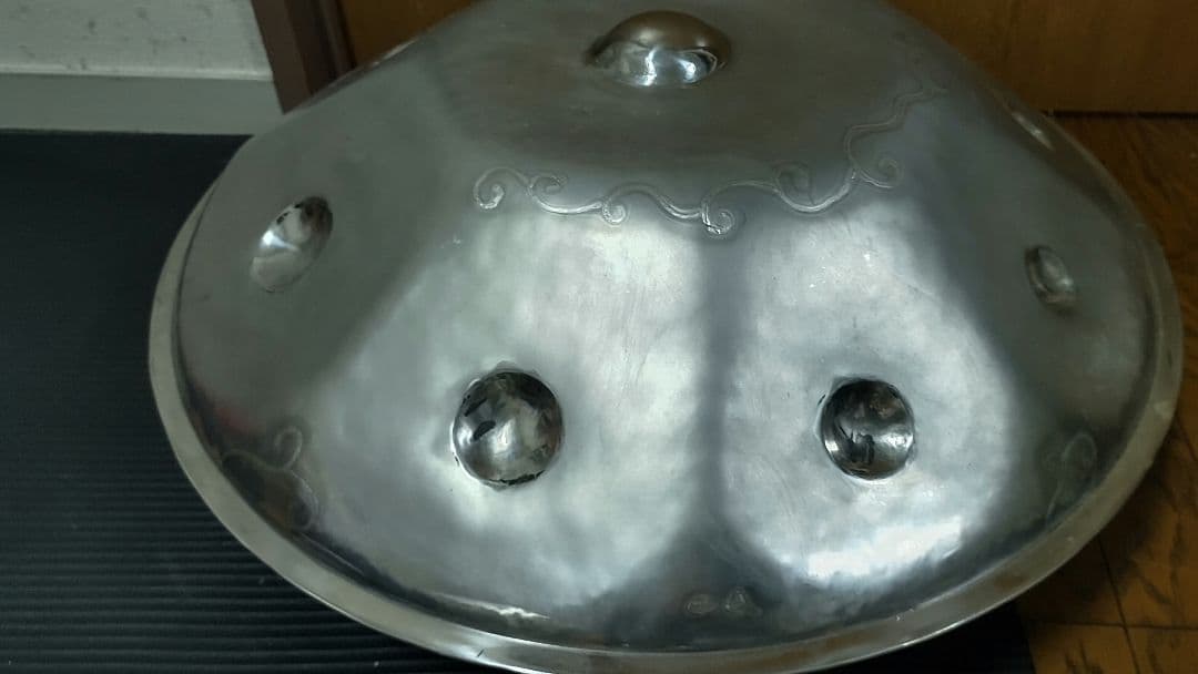 ハンドパン スティールパン