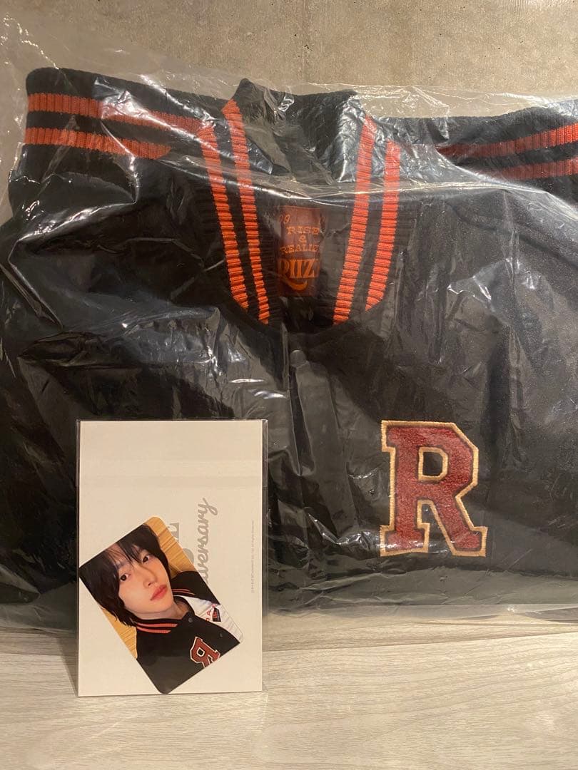 【新品未使用】wonbin ウォンビン　RIIZE ジャケット　トレカ&メッセ付