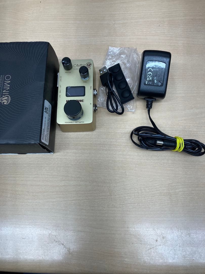 HOTONE OMNI AC アコースティックシュミレータ　USB C、箱付き