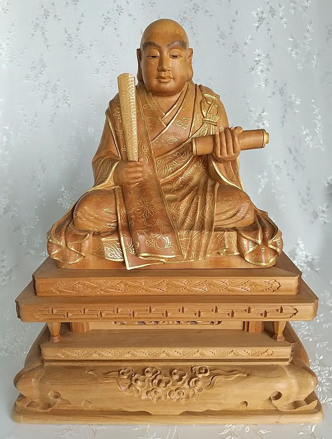 日蓮聖人坐像 3.5寸 #072 金彩有り ◆白檀 木彫 仏像