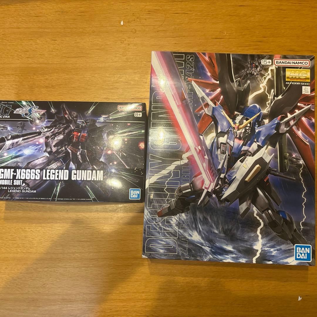 MG デスティニーガンダム　HG レジェンドガンダム　セット