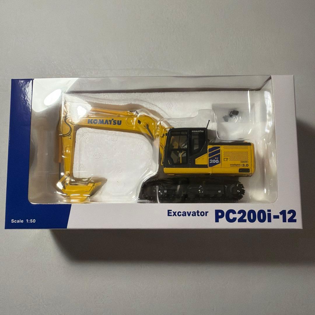 コマツ　komatsu PC200i-12 1:50 ミニチュア