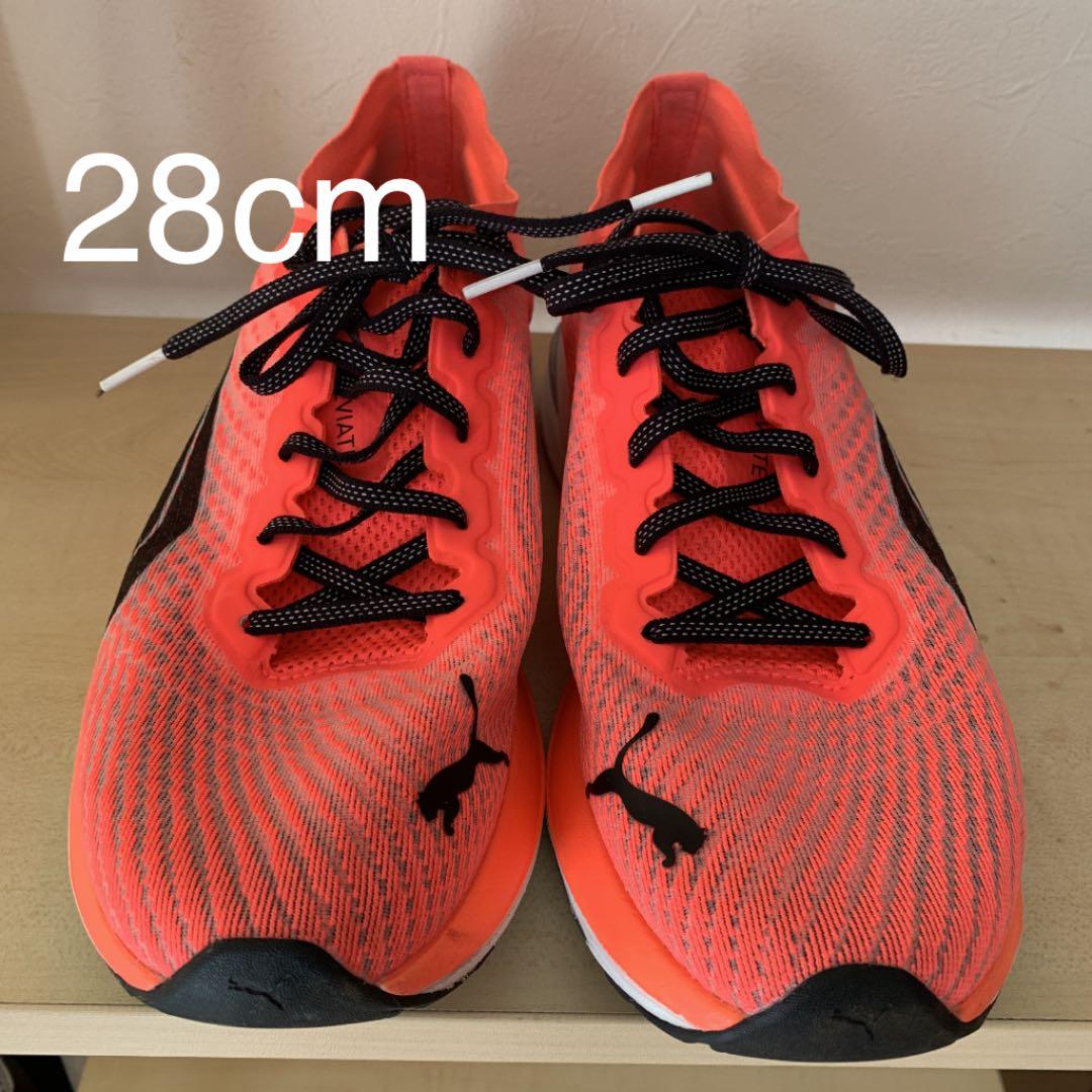 プーマ　ディヴィエイトニトロ　28cm   かかと、側面にキズあり。