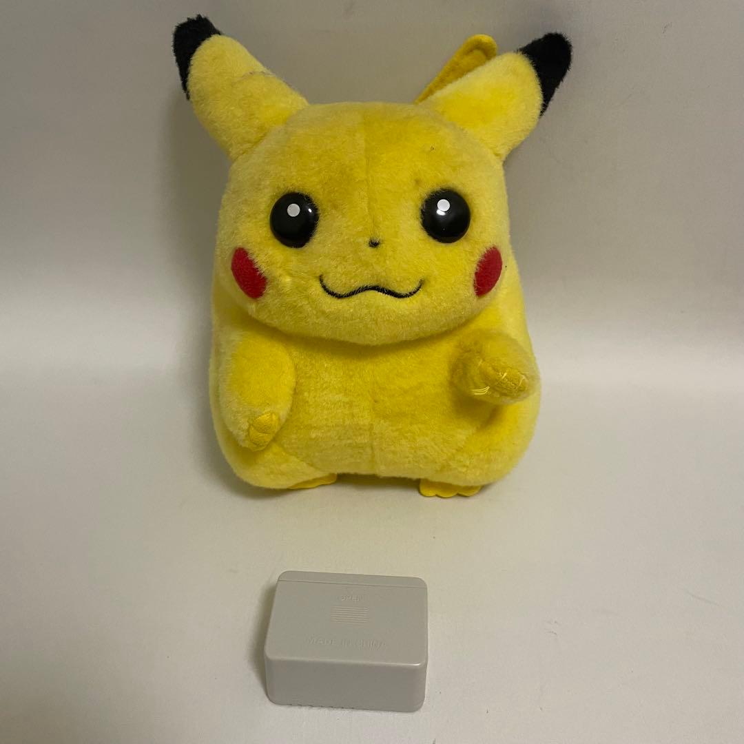 TOMY おしゃべりピカチュウ　ぬいぐるみ