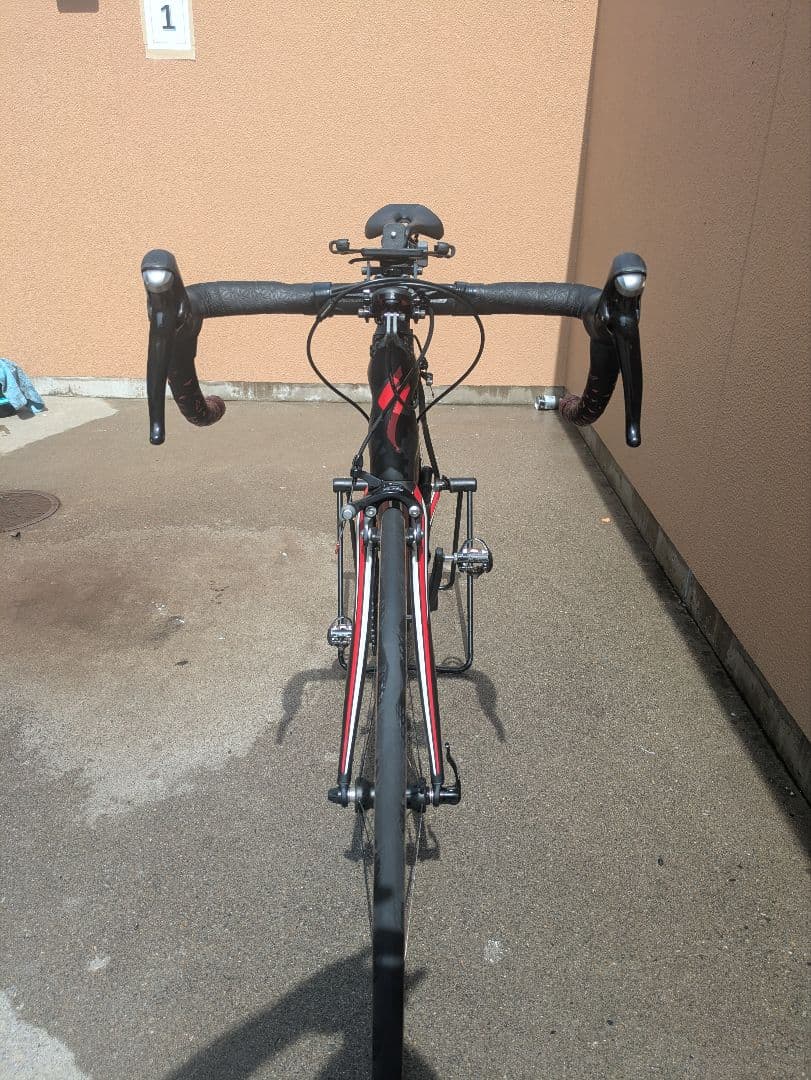 Specializedロードバイク ブラック/レッド　カーボン　105