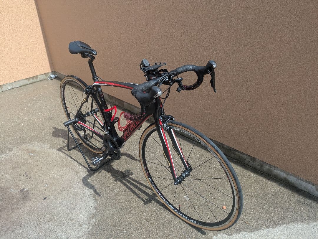 Specializedロードバイク ブラック/レッド　カーボン　105