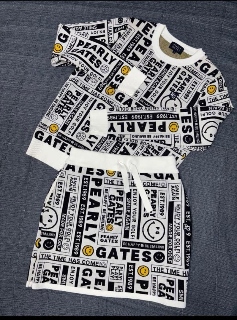 パーリーゲイツ 、ニュースペーパー.ニット素材、セットアップ