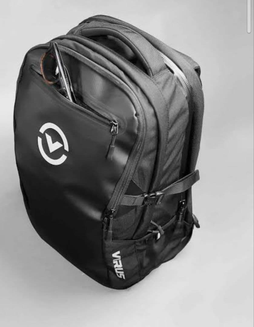 週末値下げvirusジムバッグ golds　gym