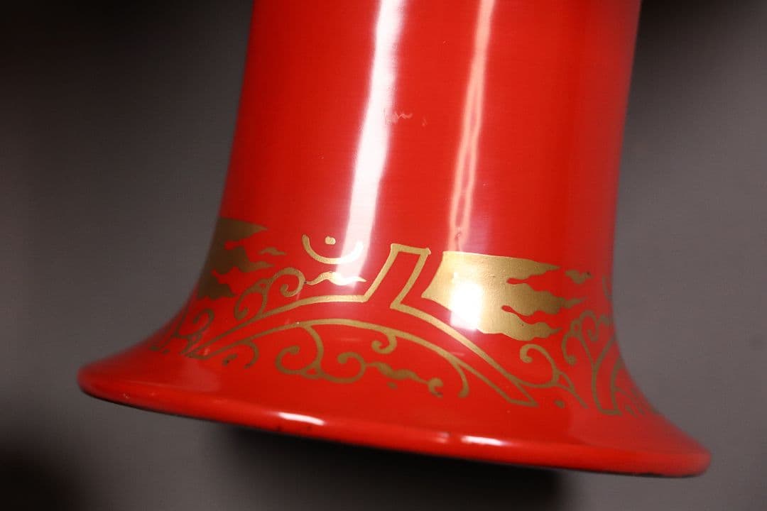 時代花唐草蒔絵 朱塗茶台 茶碗一対 天然木 金蒔絵 古伊万里【MA365】