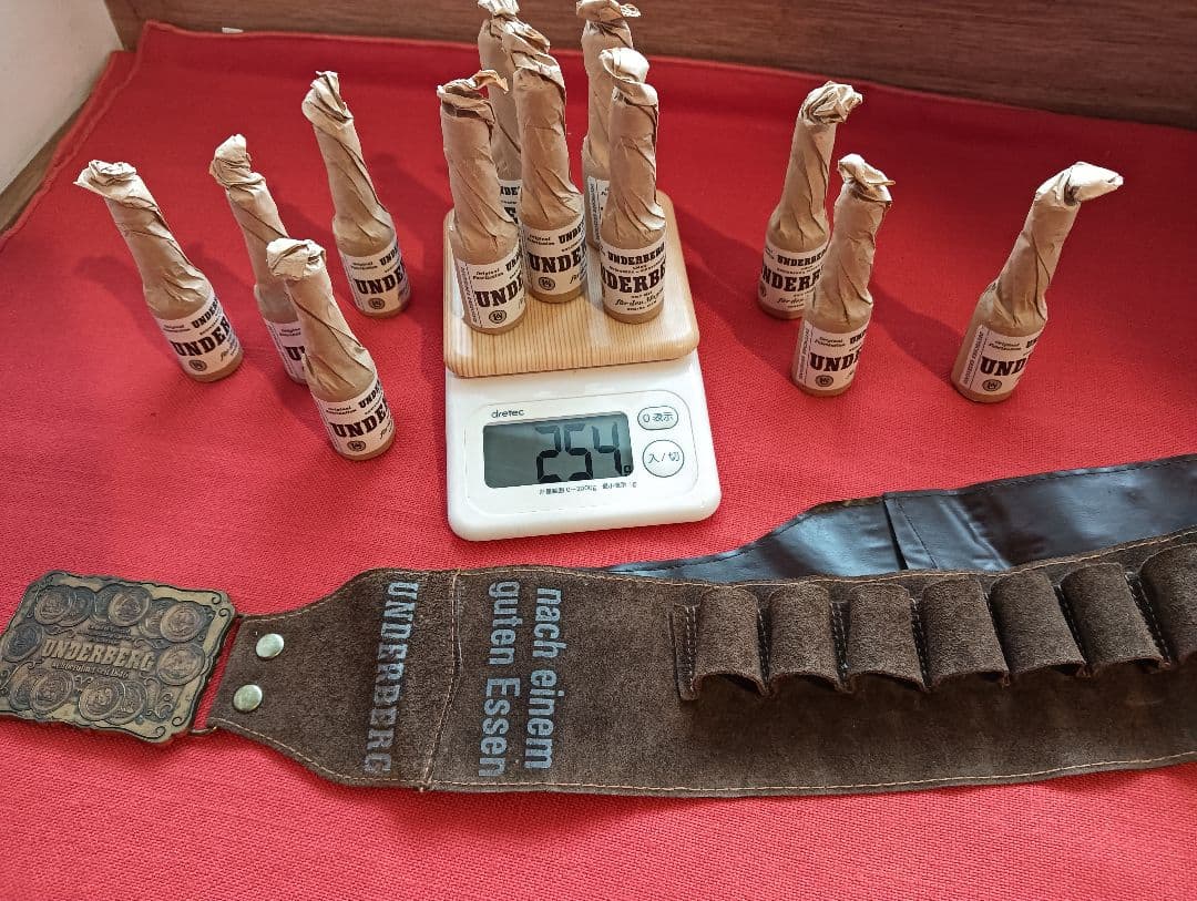 ドイツ　ウンダーベルグ12本 ＆ガンベルト