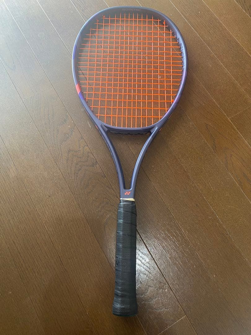 美品　YONEX 新色ミッドナイトネイビー、パーセプト 100 G3