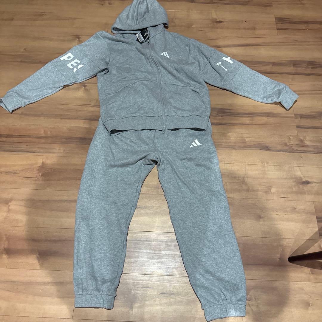 アディダス　セットアップ　ルーズフィット