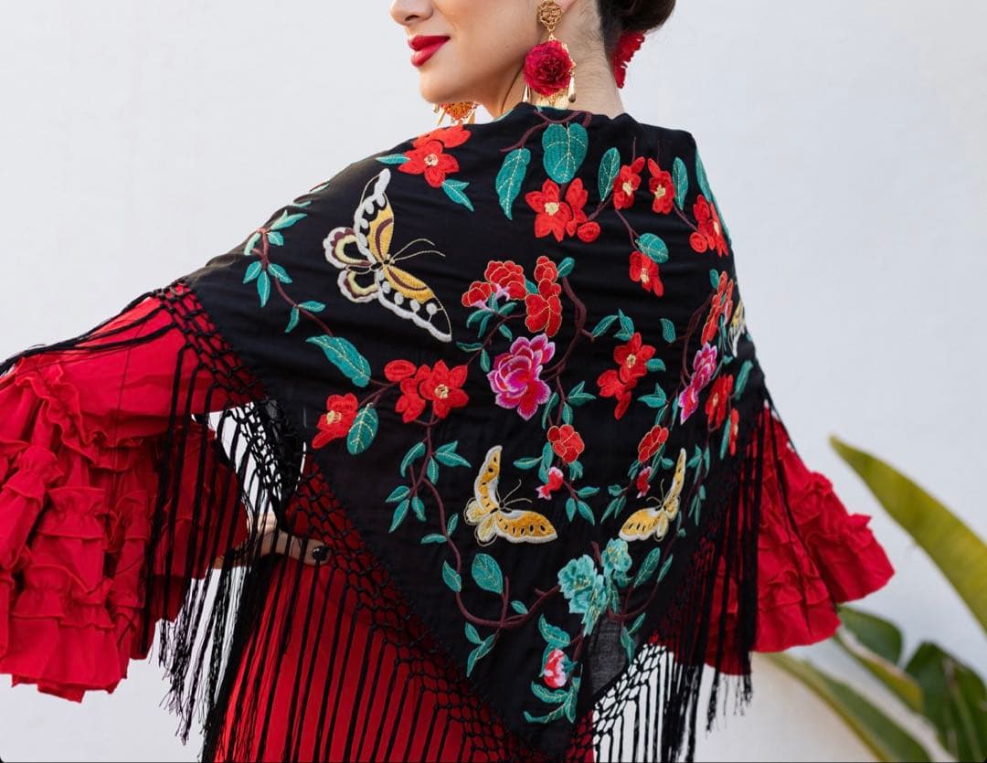 フラメンコ　刺繍シージョ ブラックxマルチカラーお花＆蝶々刺繍　ブラックフレコ